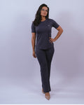 Taylor Flare- Conjunto- Scrub